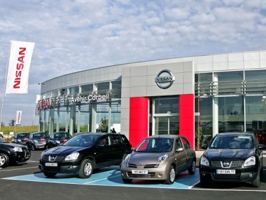 Inauguration d’une nouvelle concession Nissan à Corbeil-Essonnes