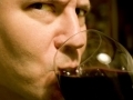 Évaluer le vin... Évaluer le vin...