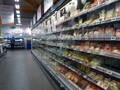 Le Symply Market Saclay, entièrement éclairé par des...